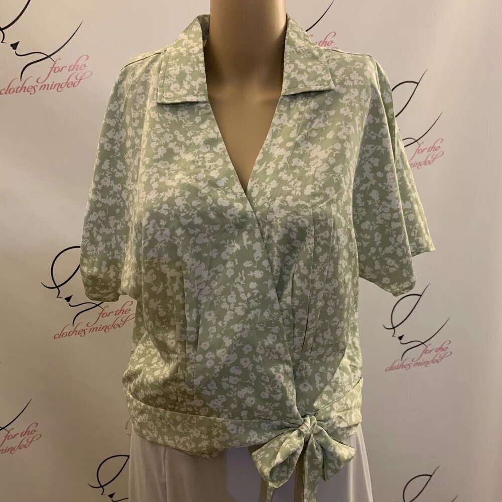 BUFFALO. Sz Medium. Blouson Wrap Side Tie Blouse. Neck Snap. Relaxed Fit. B9